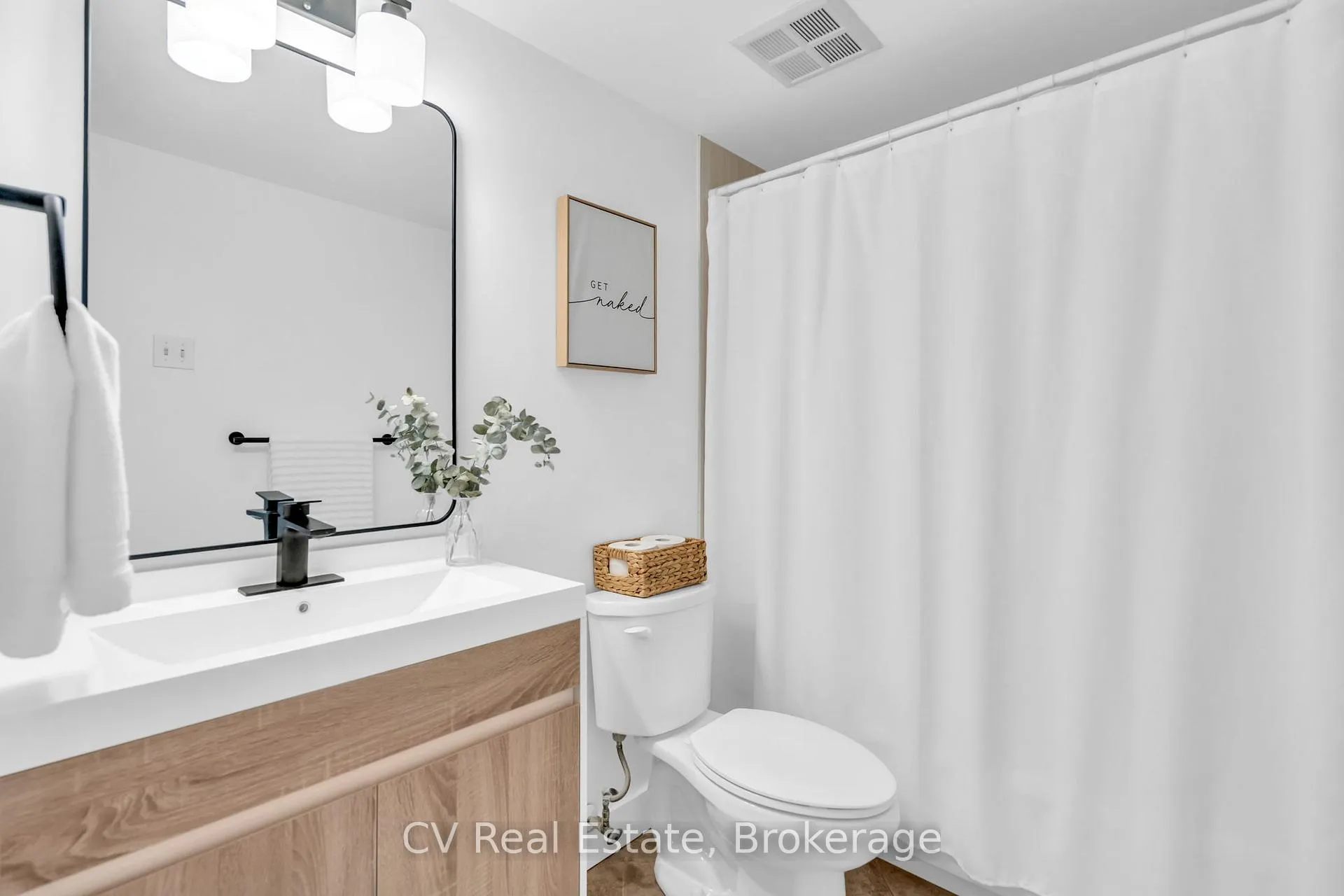 Photo 13 of Unit 811, 75 Ellen Street, Barrie, City Centre — HOMEH