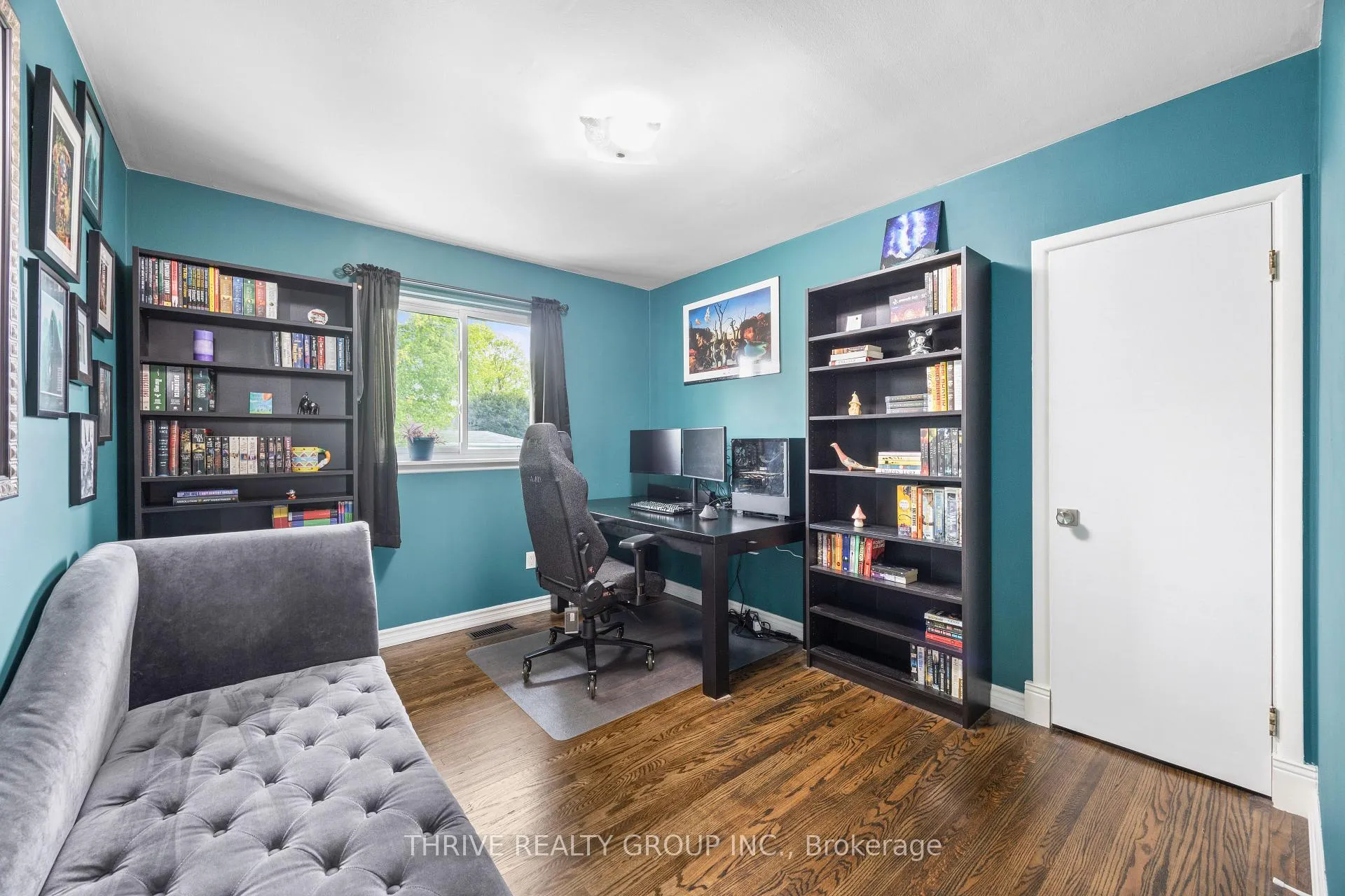 Photo 13 of 219 Burnside Drive, London, East I — HOMEH