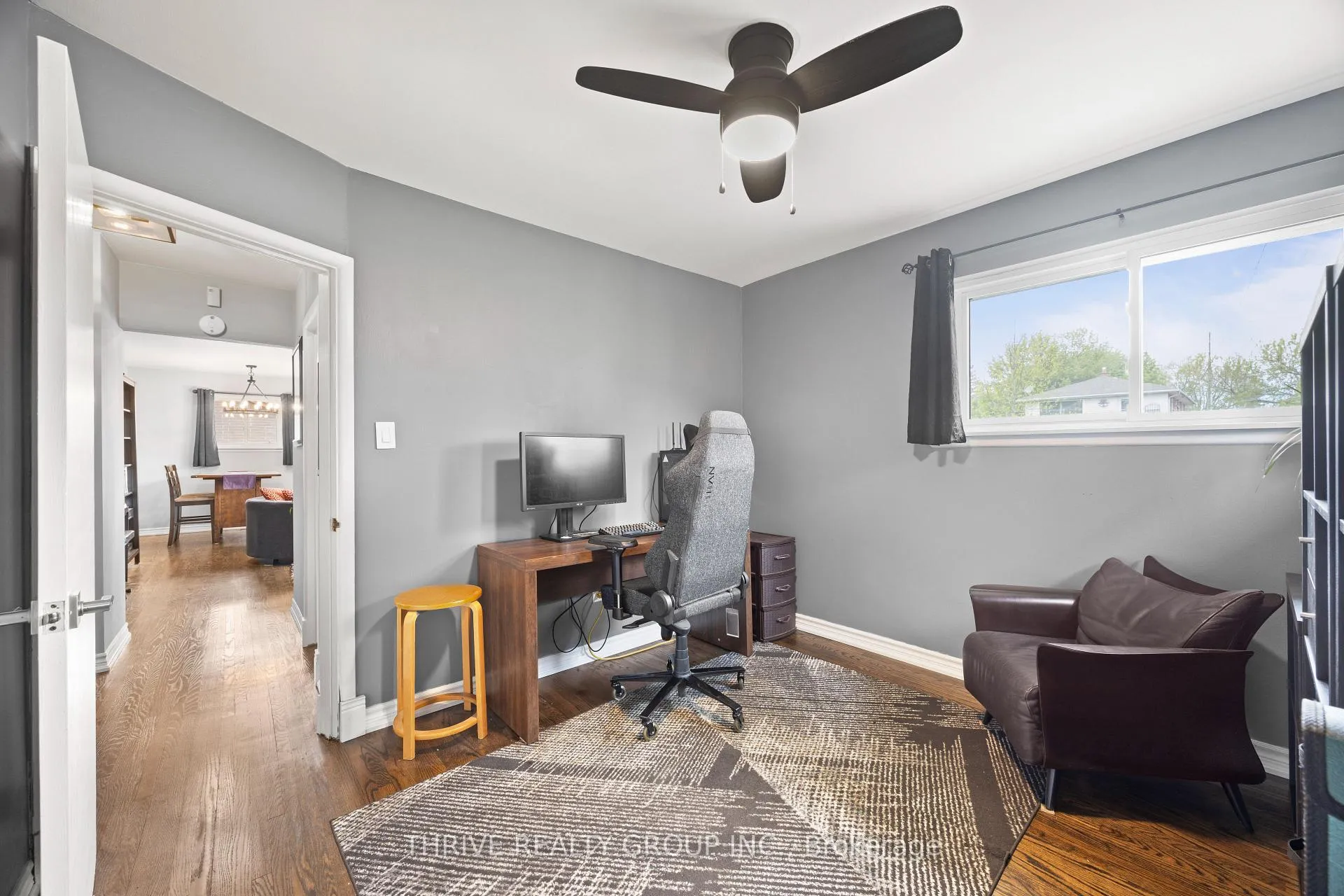 Photo 15 of 219 Burnside Drive, London, East I — HOMEH