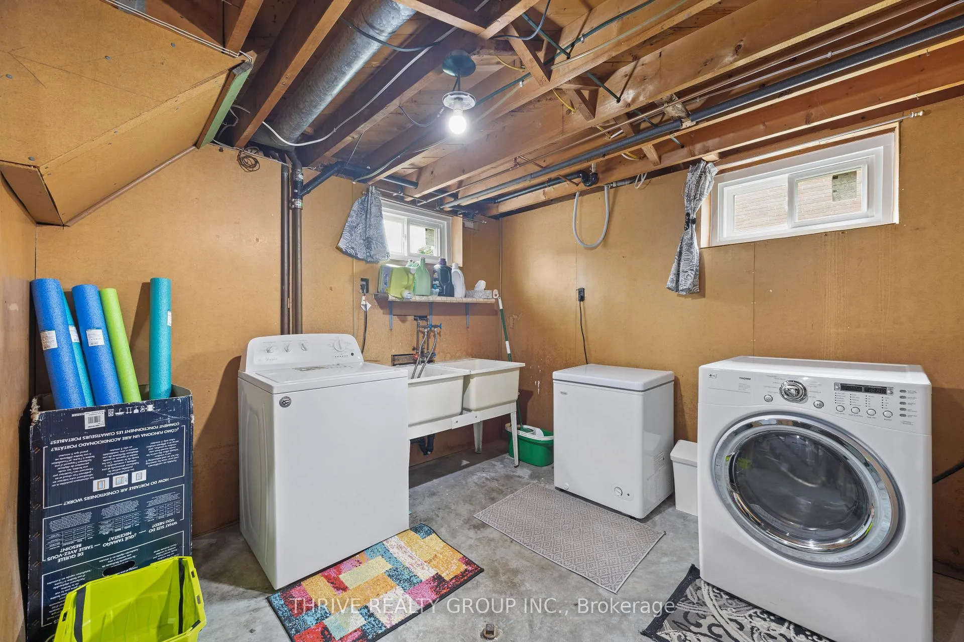 Photo 20 of 219 Burnside Drive, London, East I — HOMEH