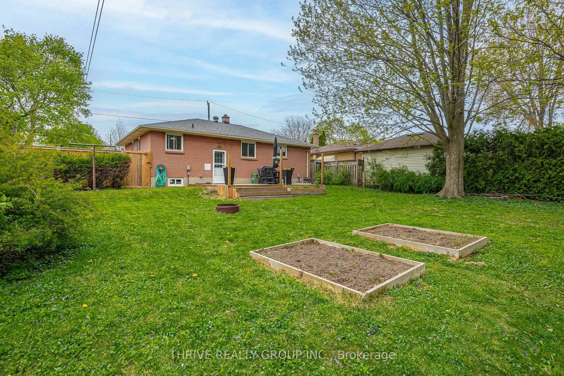 Photo 26 of 219 Burnside Drive, London, East I — HOMEH