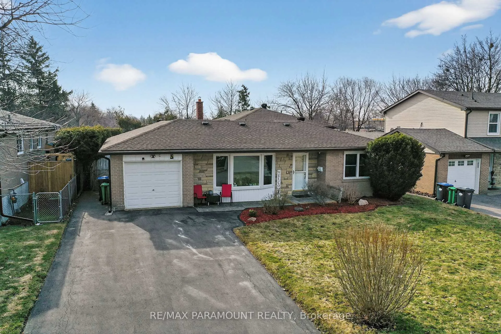 Photo 1 of 5 Cavendish Crescent, Brampton, Avondale — HOMEH