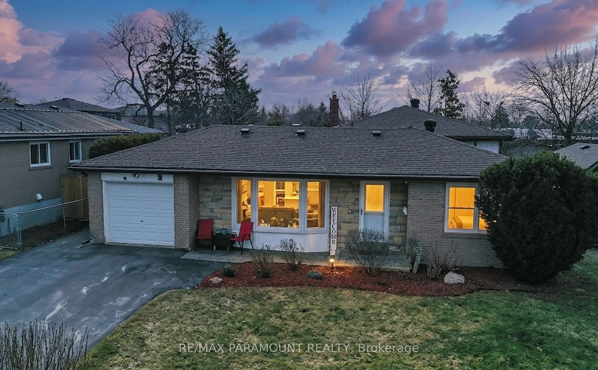 Photo 3 of 5 Cavendish Crescent, Brampton, Avondale — HOMEH