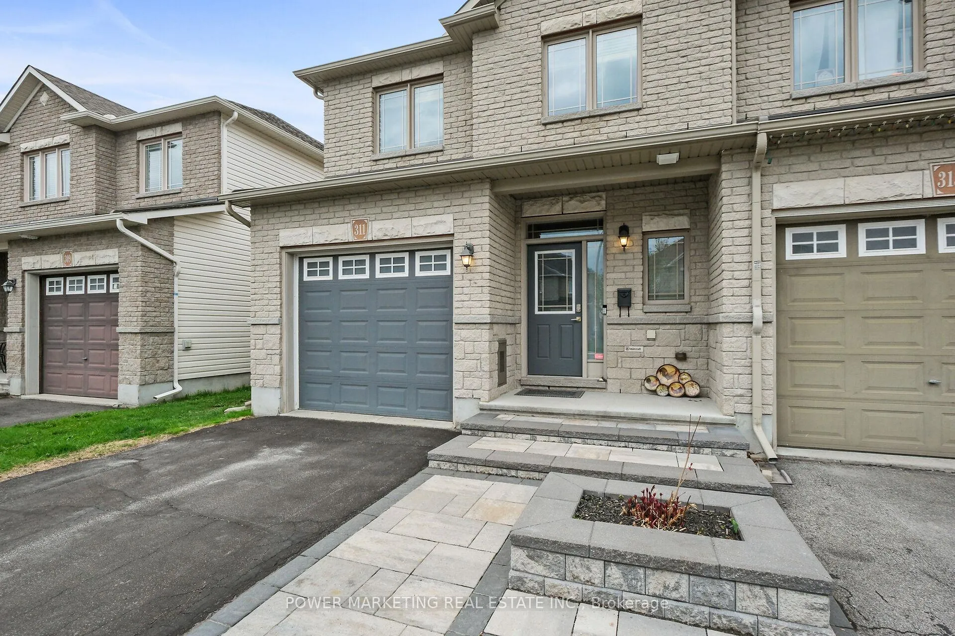Photo 2 of 311 Travis Street, Ottawa, Mer Bleue/Bradley Estates/Anderson Park — HOMEH