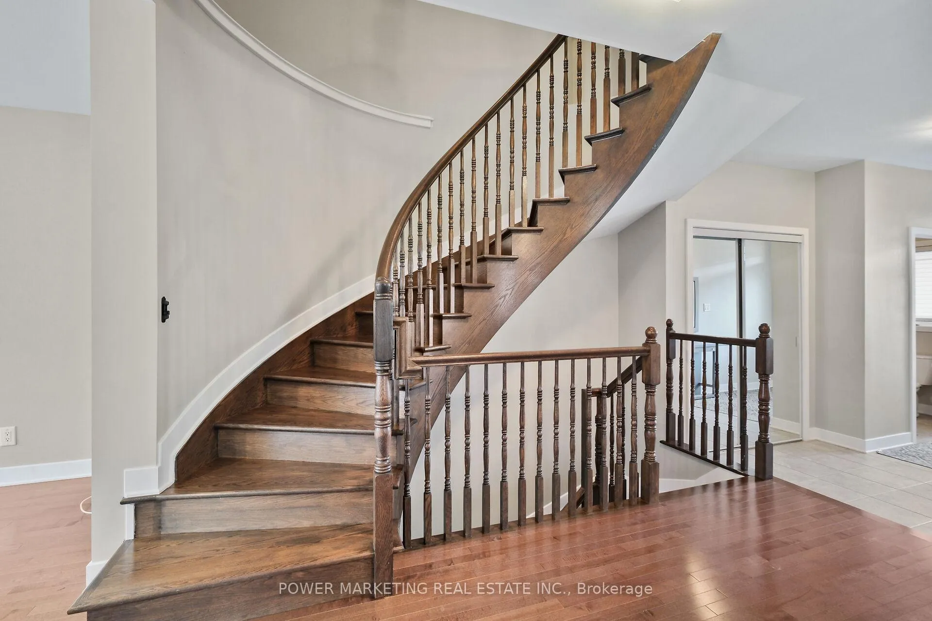 Photo 19 of 311 Travis Street, Ottawa, Mer Bleue/Bradley Estates/Anderson Park — HOMEH