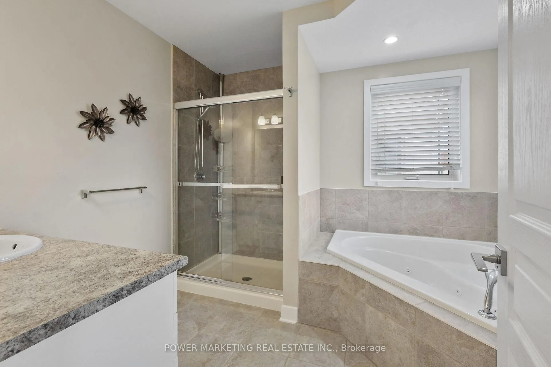Photo 29 of 311 Travis Street, Ottawa, Mer Bleue/Bradley Estates/Anderson Park — HOMEH