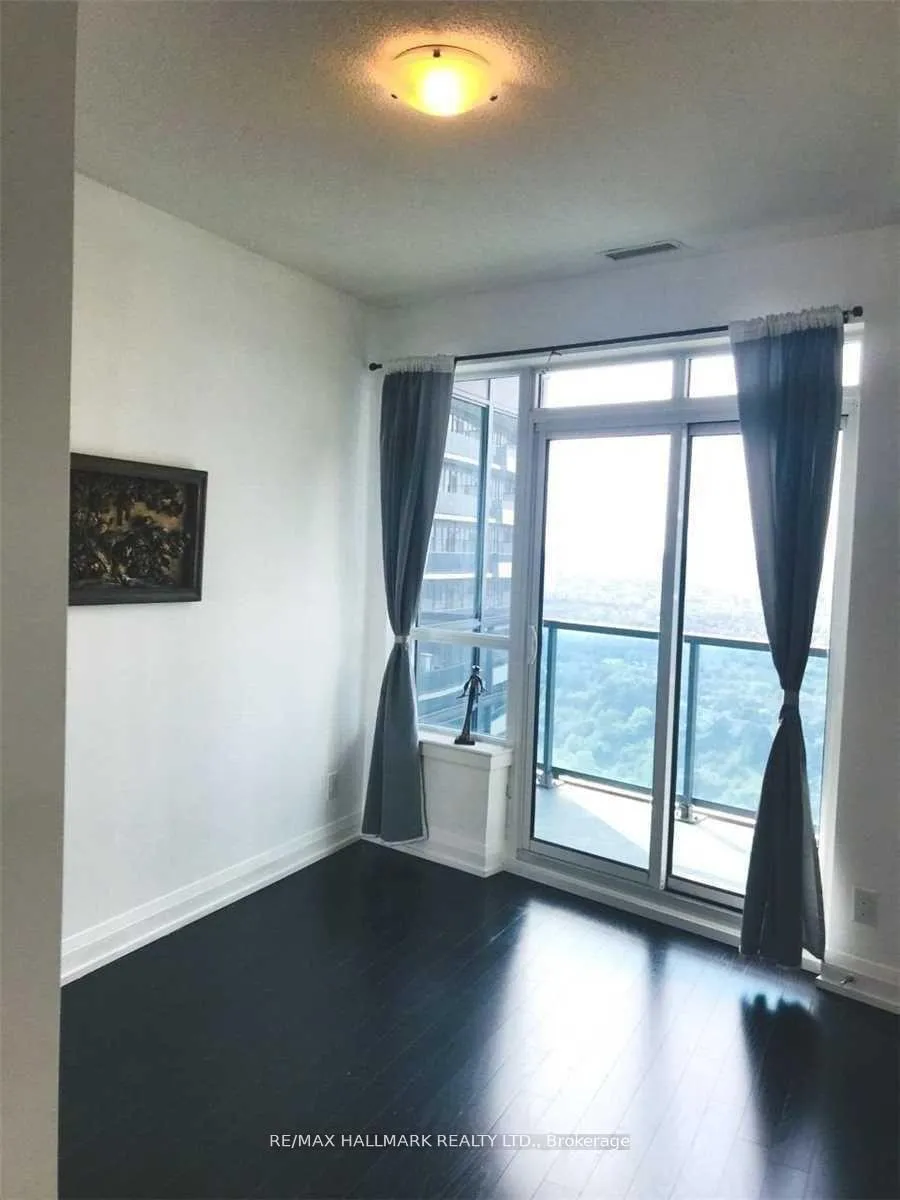 Photo 7 of Unit 2432, 7161 Yonge Street NE, Markham, Grandview — HOMEH
