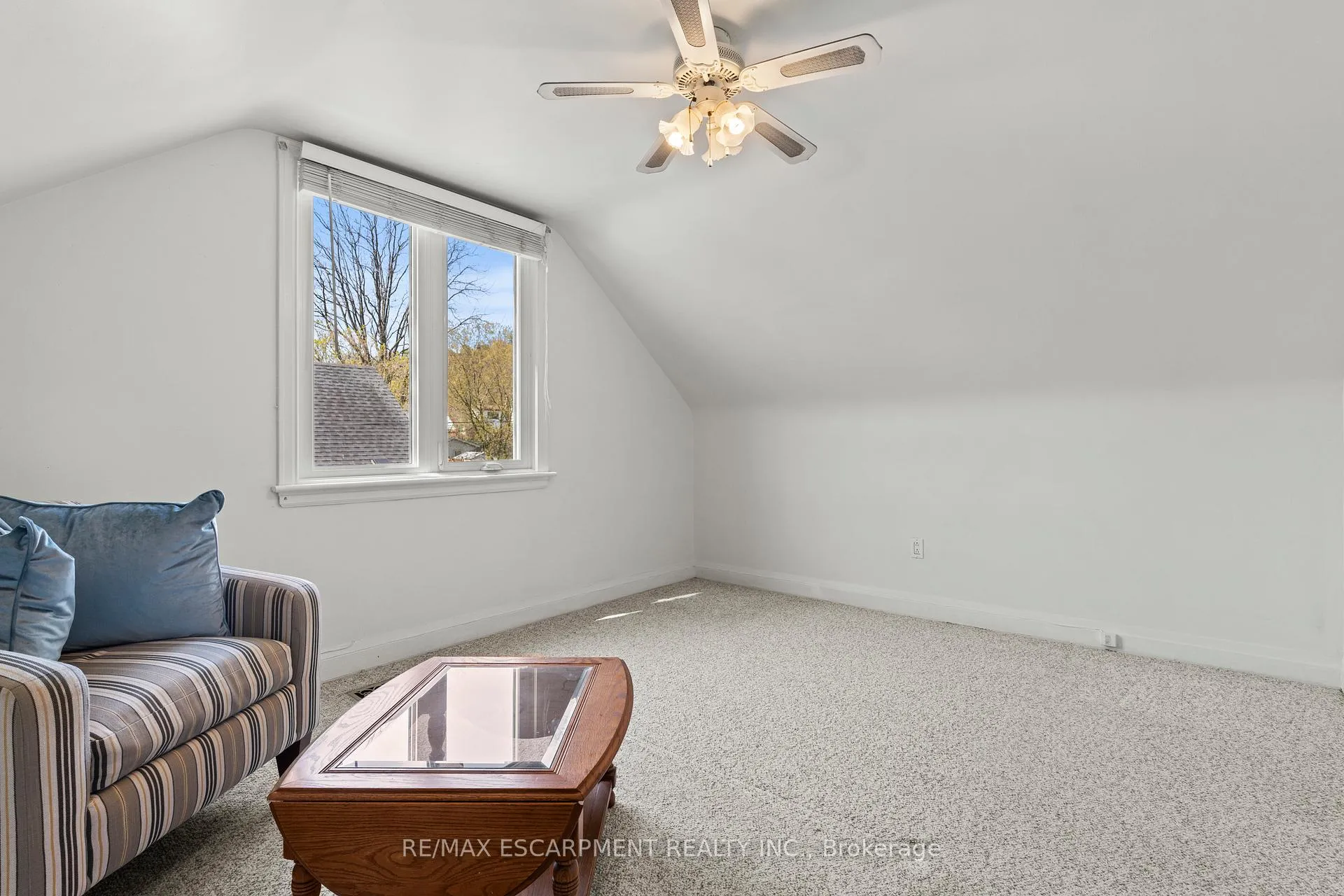 Photo 22 of 22 Dundonald Avenue, Hamilton, Rosedale — HOMEH
