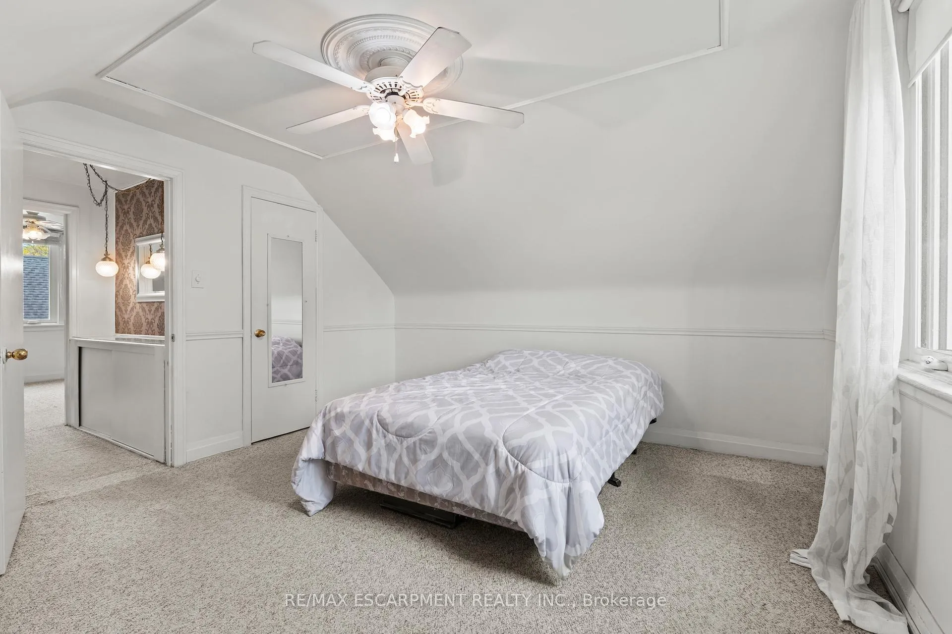 Photo 26 of 22 Dundonald Avenue, Hamilton, Rosedale — HOMEH