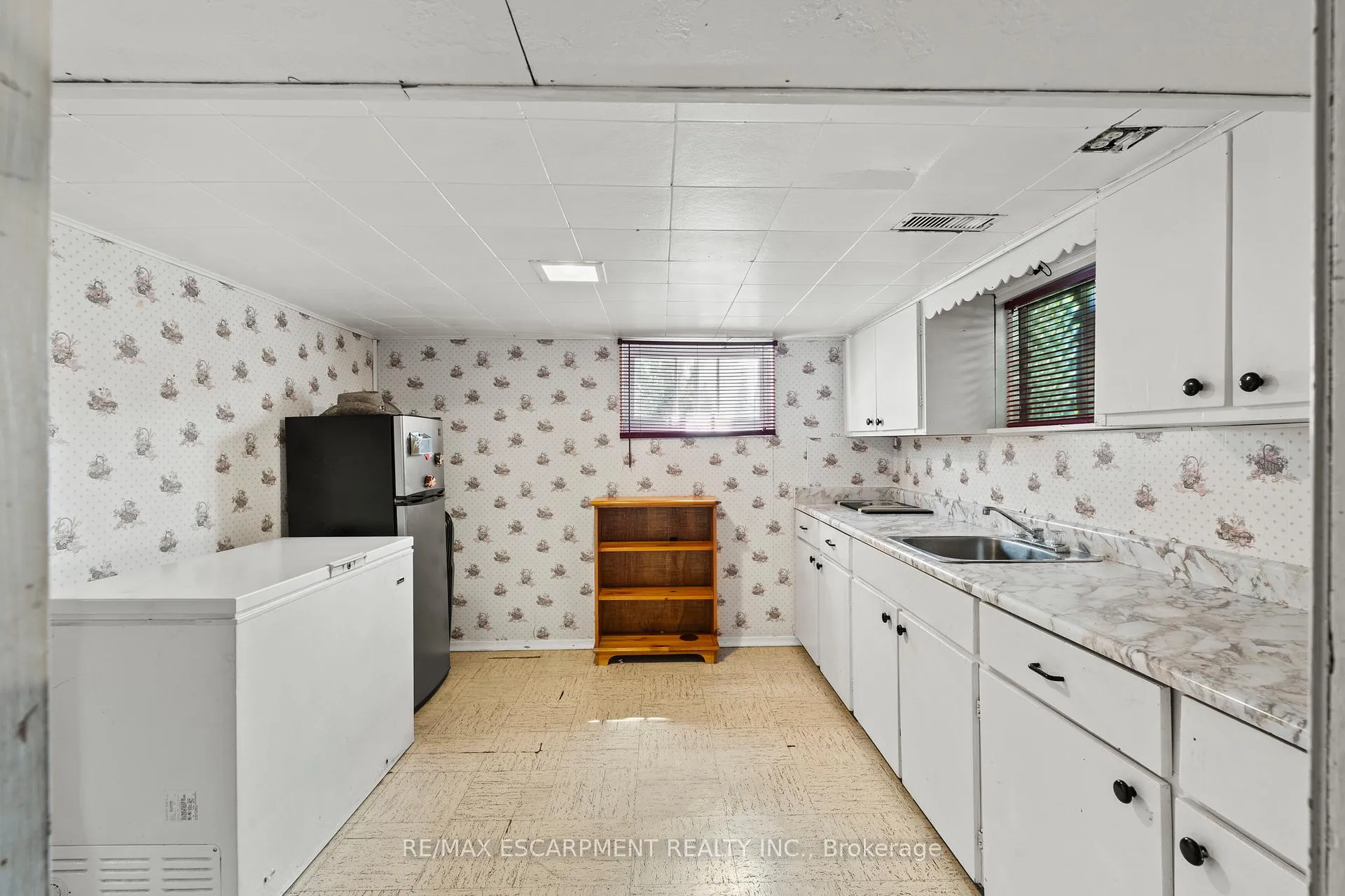 Photo 32 of 22 Dundonald Avenue, Hamilton, Rosedale — HOMEH