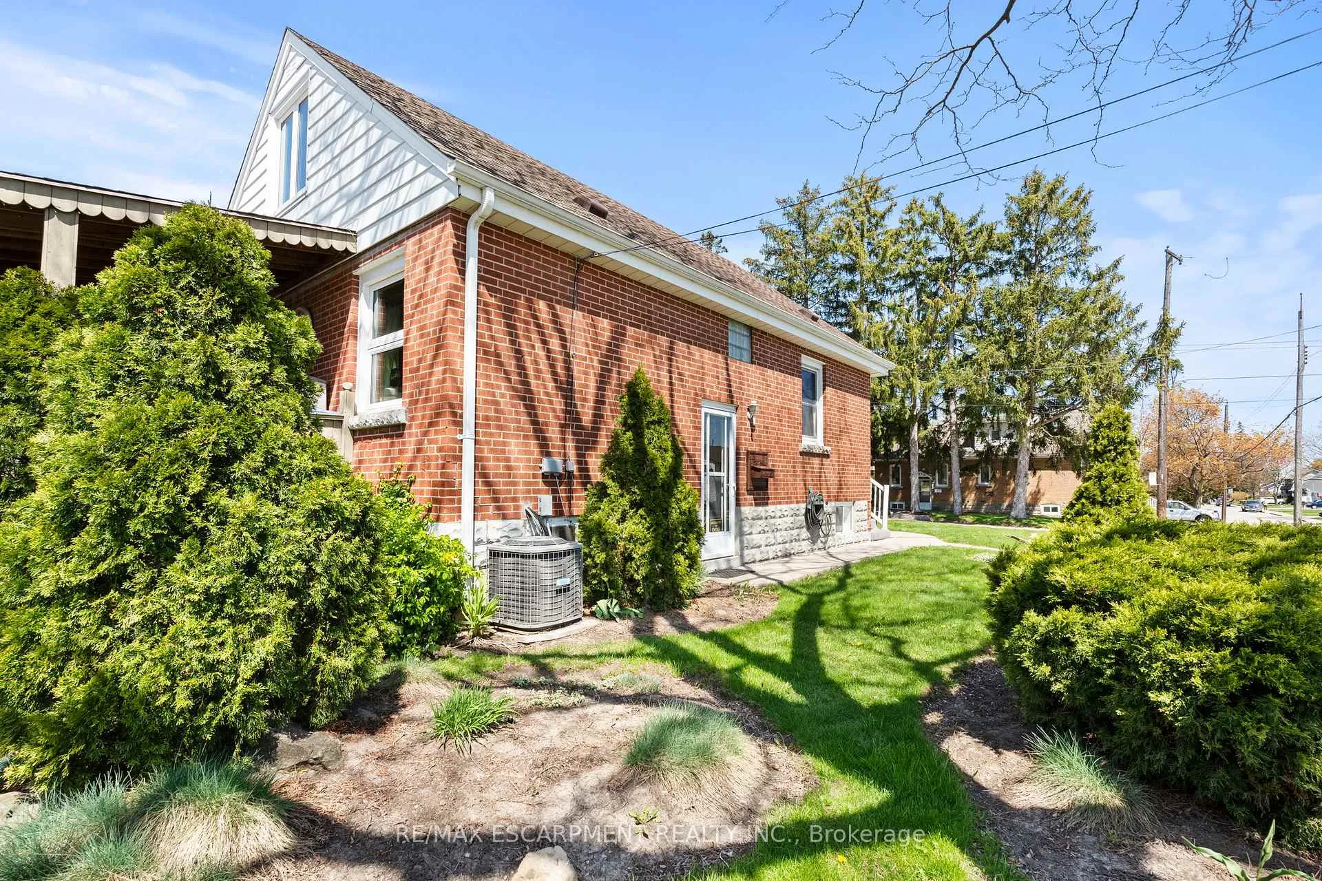 Photo 38 of 22 Dundonald Avenue, Hamilton, Rosedale — HOMEH