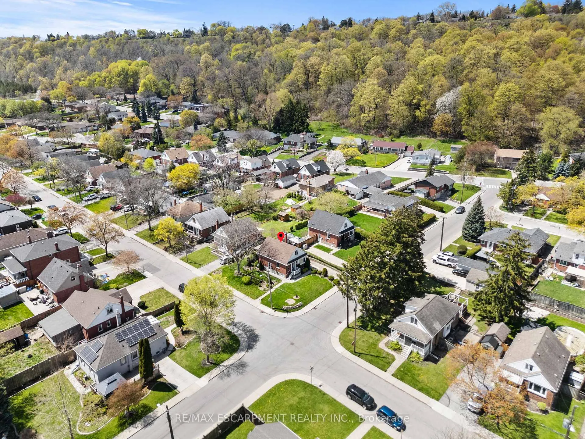 Photo 48 of 22 Dundonald Avenue, Hamilton, Rosedale — HOMEH