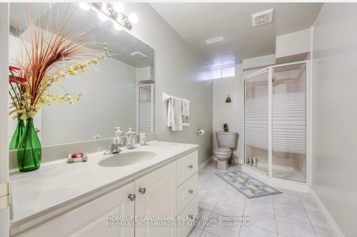 Photo 2 of Unit Bsmt, 238 Highglen Avenue, Markham, Milliken Mills East — HOMEH