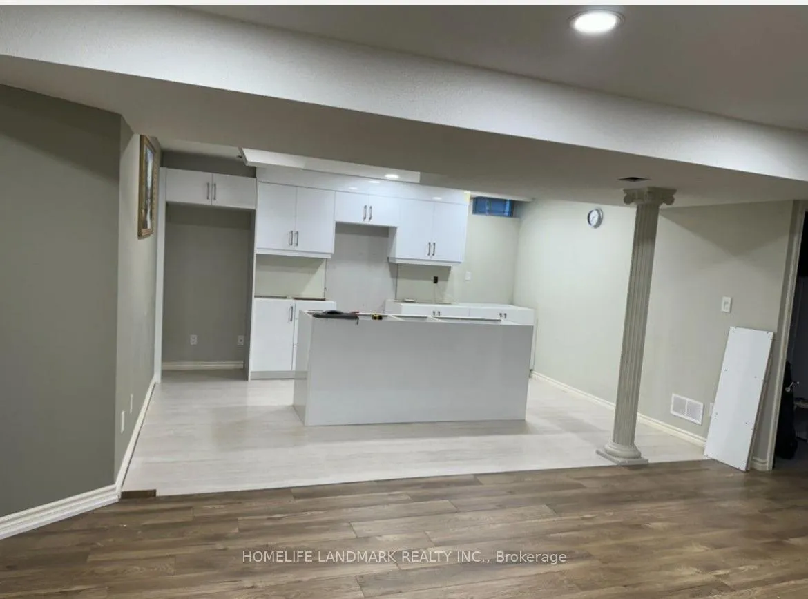 Photo 3 of Unit Bsmt, 238 Highglen Avenue, Markham, Milliken Mills East — HOMEH