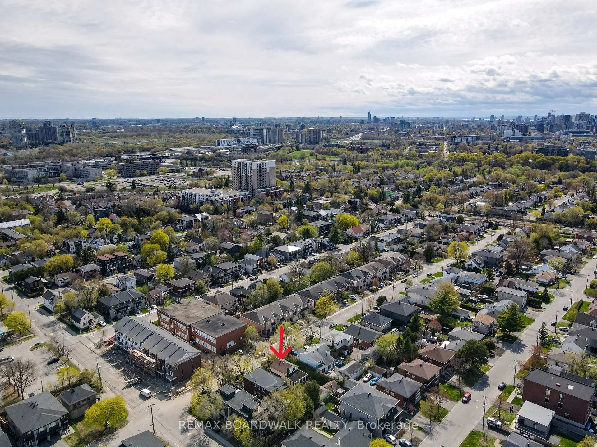 Photo 14 of 209 Glynn Avenue, Ottawa, Overbrook/Castle Heights — HOMEH