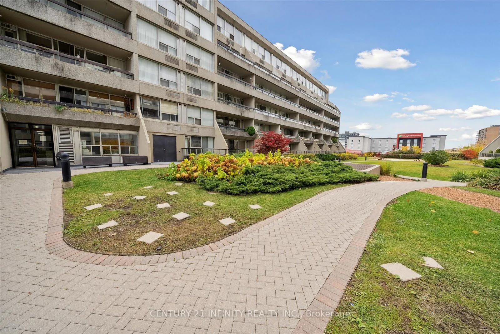 Photo 35 of Unit 635, 50 Richmond Street E, Oshawa, O'Neill — HOMEH