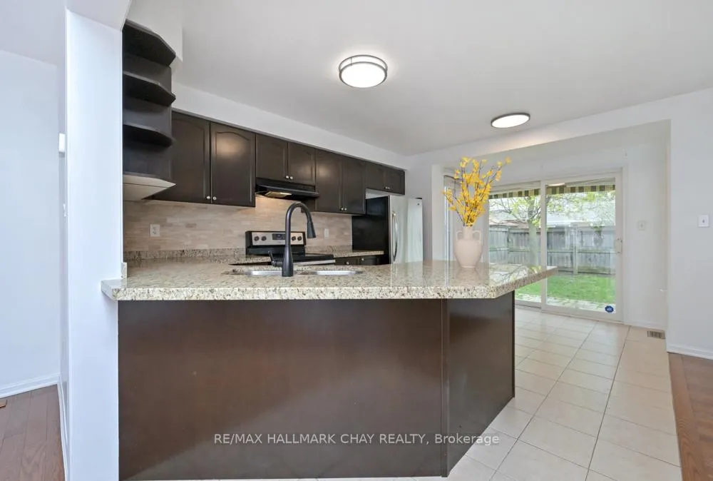 Photo 9 of 73 Kidd Crescent, New Tecumseth, Alliston — HOMEH