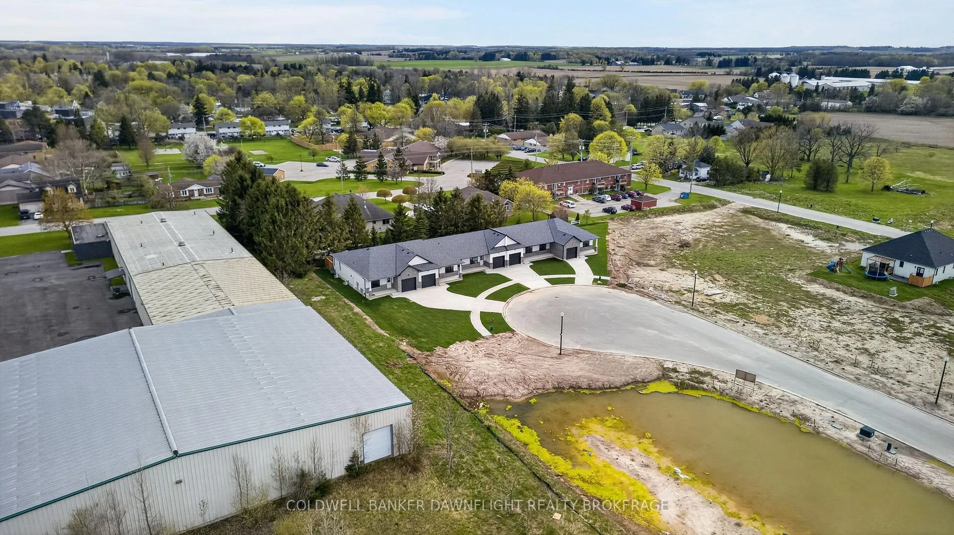 Photo 27 of 60 Moonlight Court, Central Huron, Clinton — HOMEH