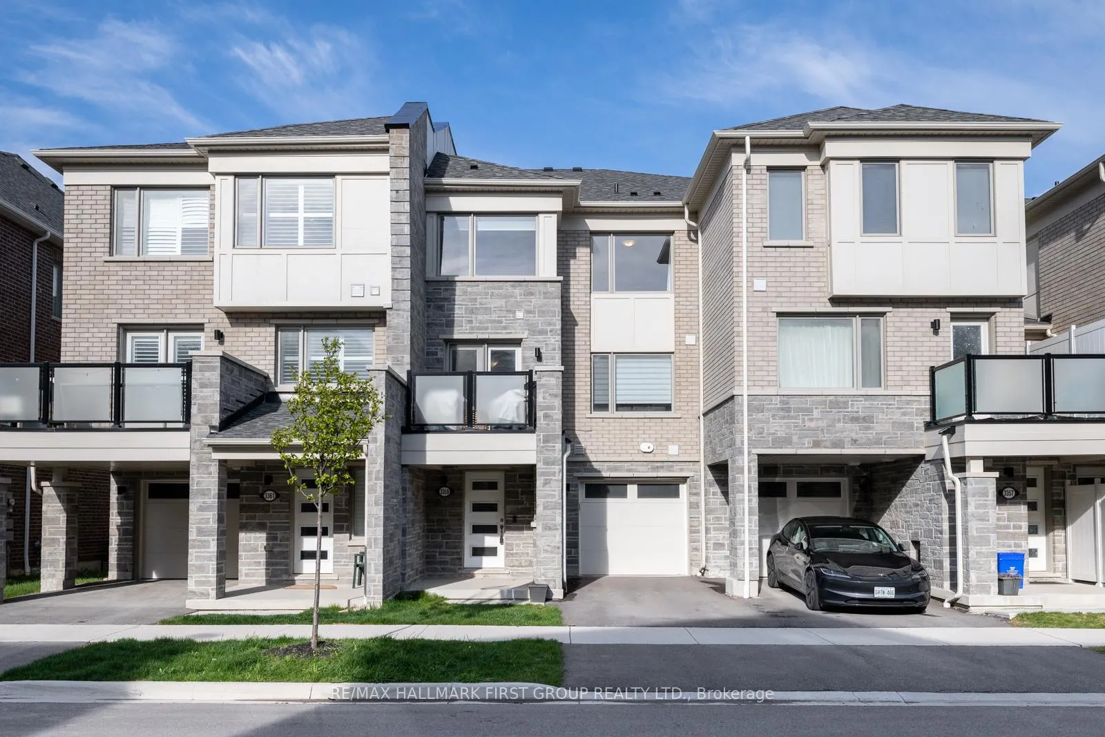 Photo 1 of 3359 Thunderbird Promenade, Pickering, Rural Pickering — HOMEH