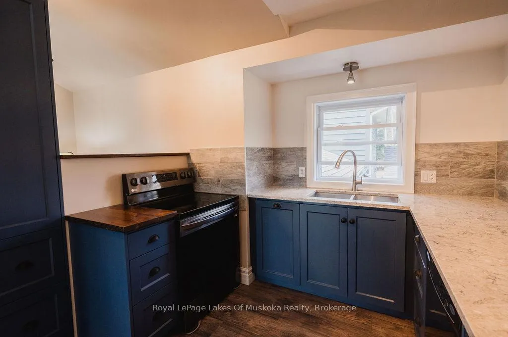 Photo 6 of 96 North Street, Magnetawan — HOMEH
