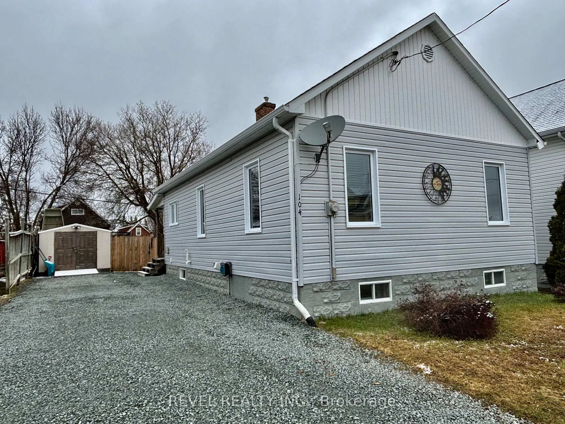 Photo 1 of 104 Cecil Avenue, Timmins, SP - Main Area — HOMEH