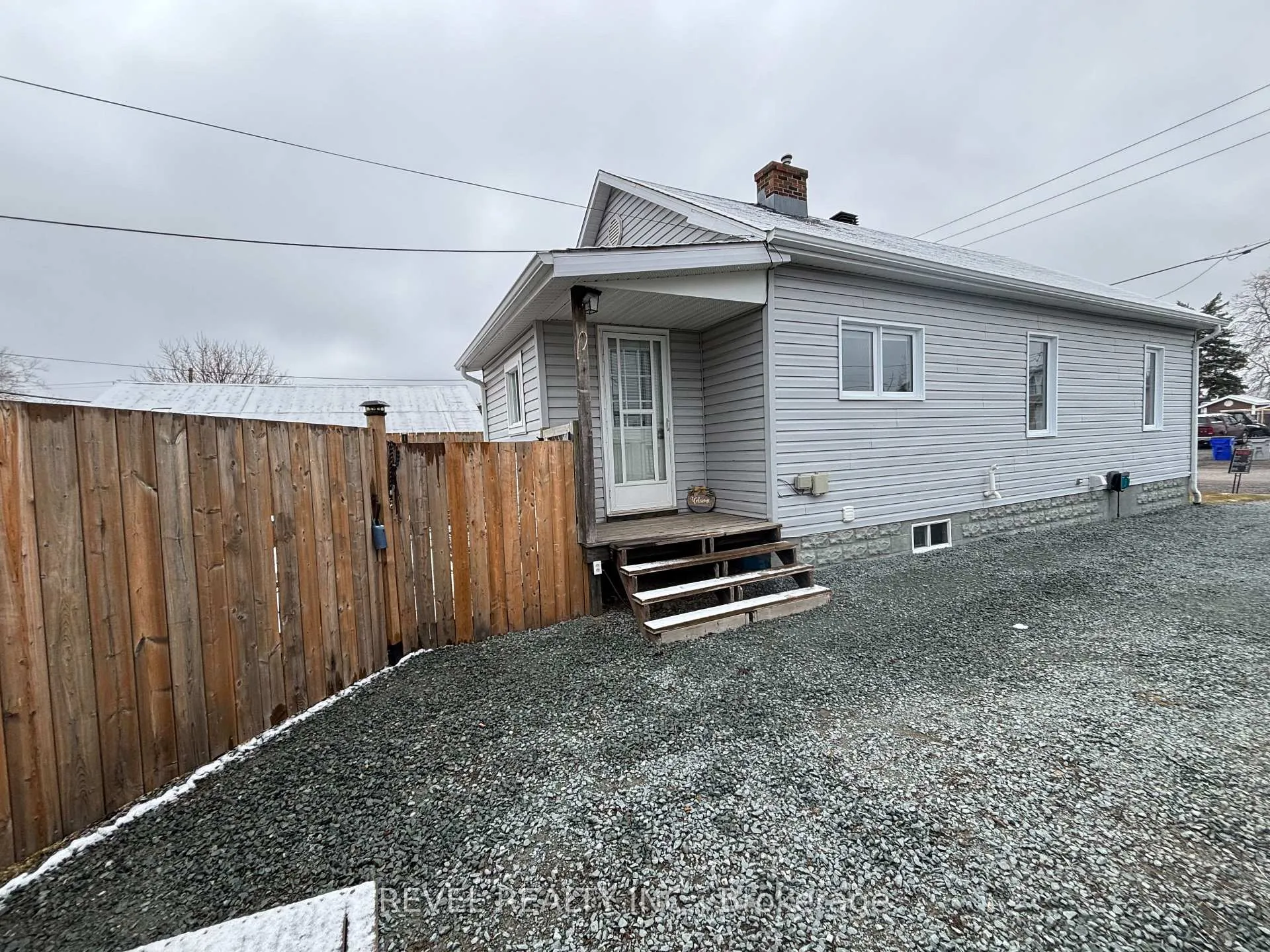 Photo 2 of 104 Cecil Avenue, Timmins, SP - Main Area — HOMEH