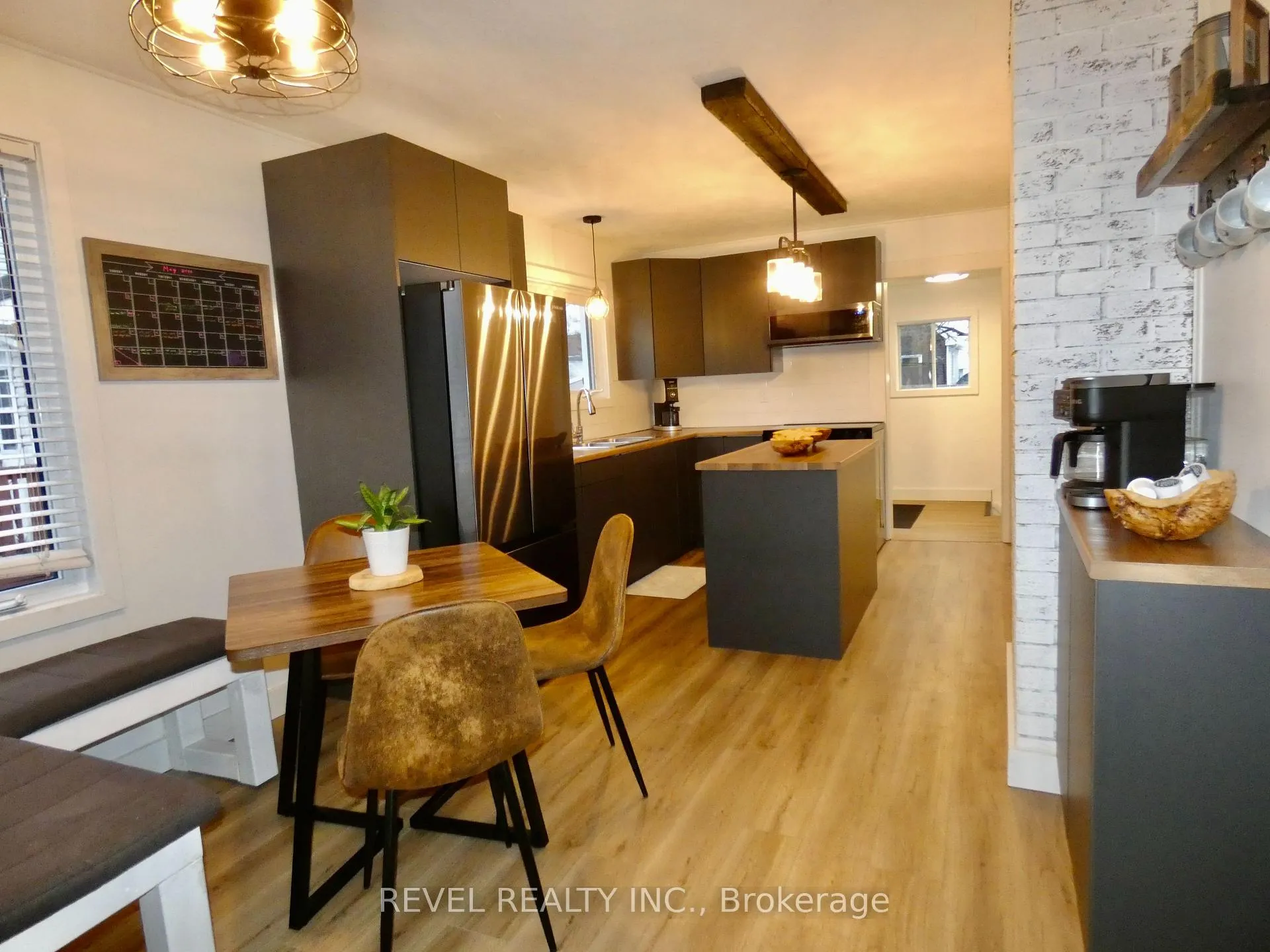 Photo 7 of 104 Cecil Avenue, Timmins, SP - Main Area — HOMEH
