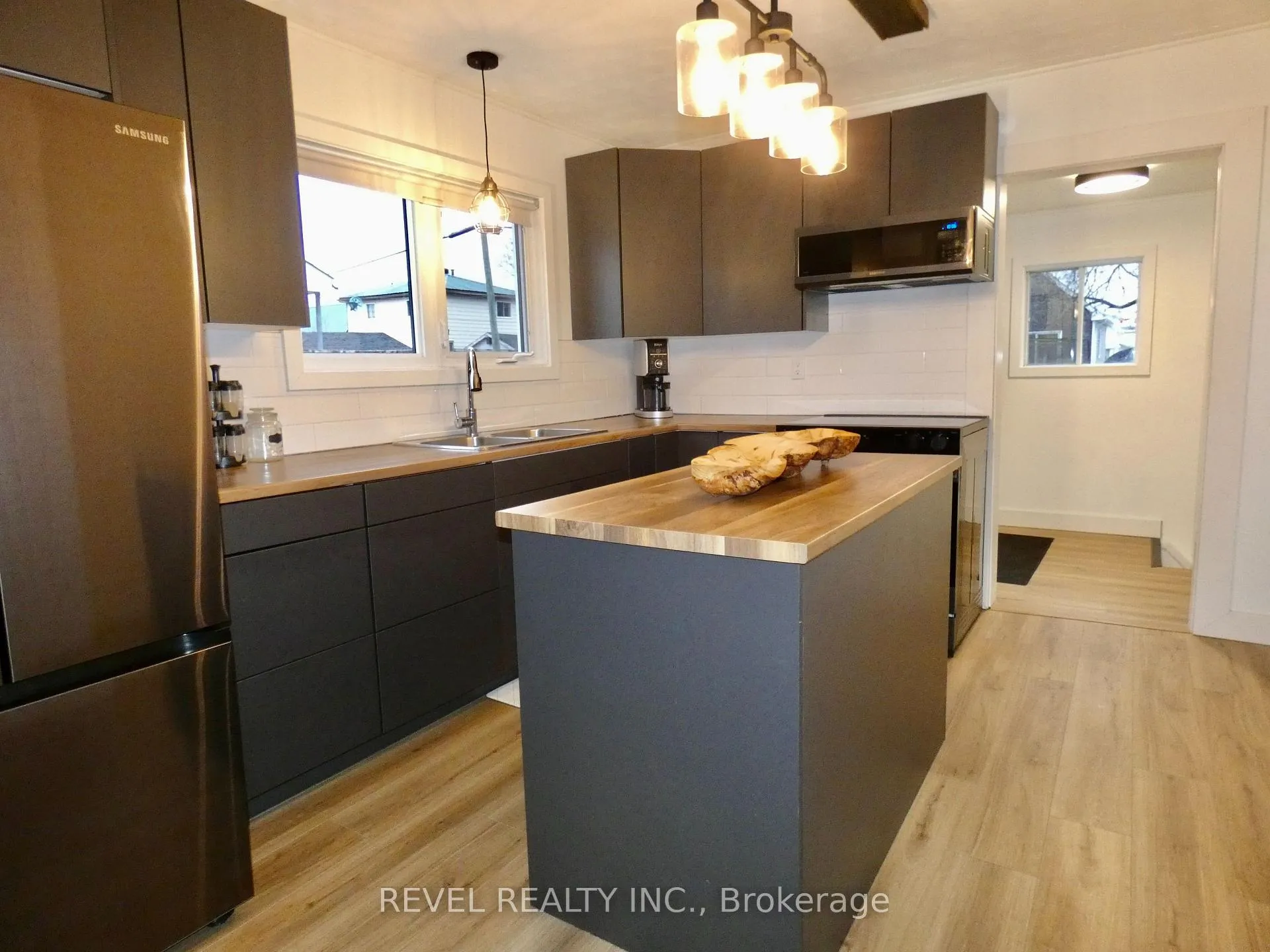 Photo 8 of 104 Cecil Avenue, Timmins, SP - Main Area — HOMEH