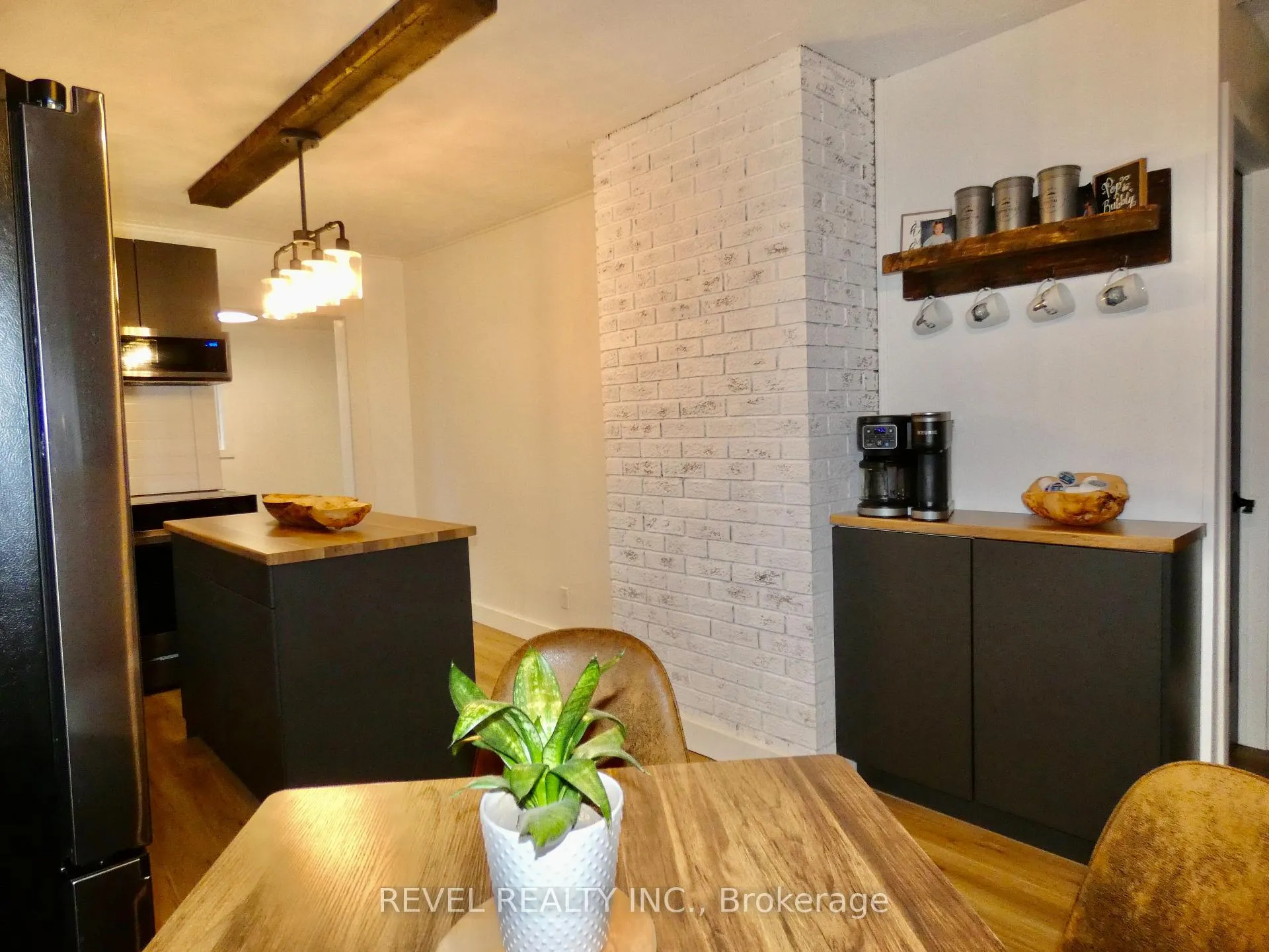Photo 9 of 104 Cecil Avenue, Timmins, SP - Main Area — HOMEH
