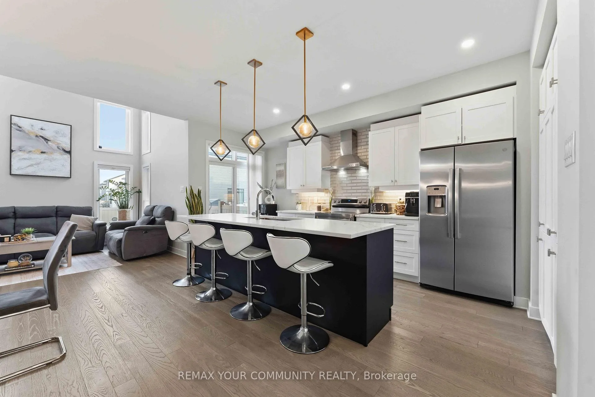 Photo 4 of 206 Big Dipper Street, Ottawa, Riverside South/Gloucester Glen — HOMEH