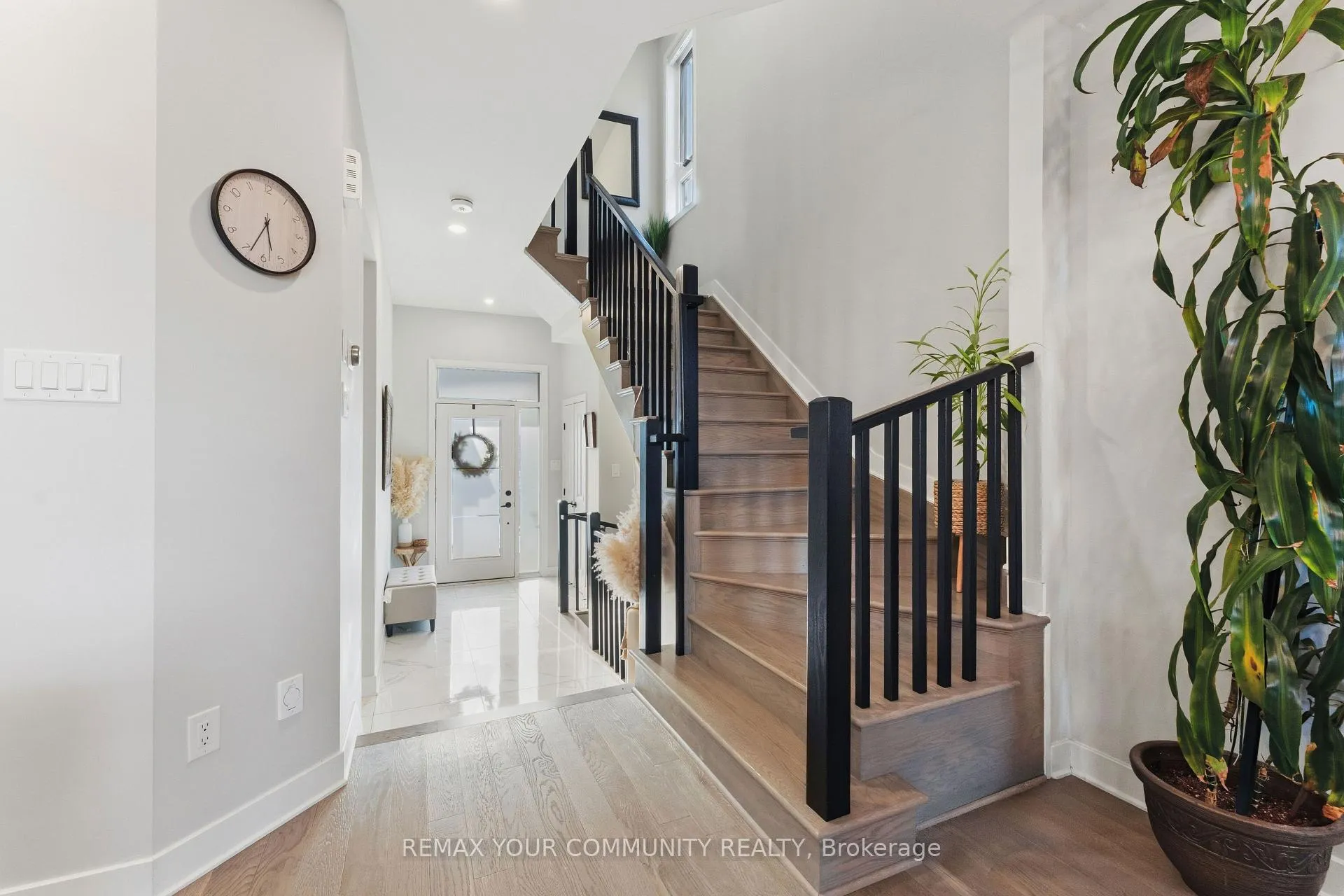 Photo 13 of 206 Big Dipper Street, Ottawa, Riverside South/Gloucester Glen — HOMEH