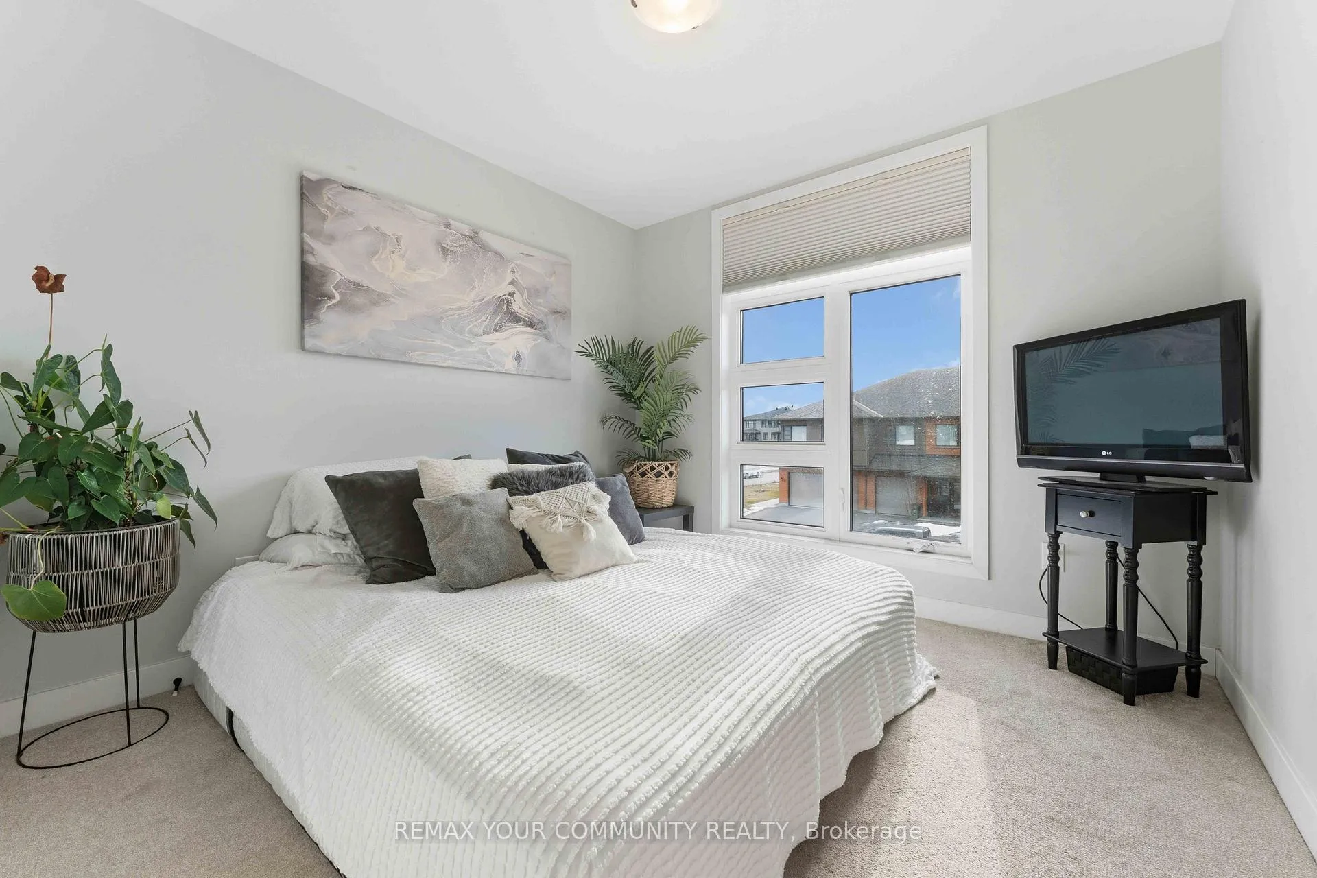 Photo 22 of 206 Big Dipper Street, Ottawa, Riverside South/Gloucester Glen — HOMEH