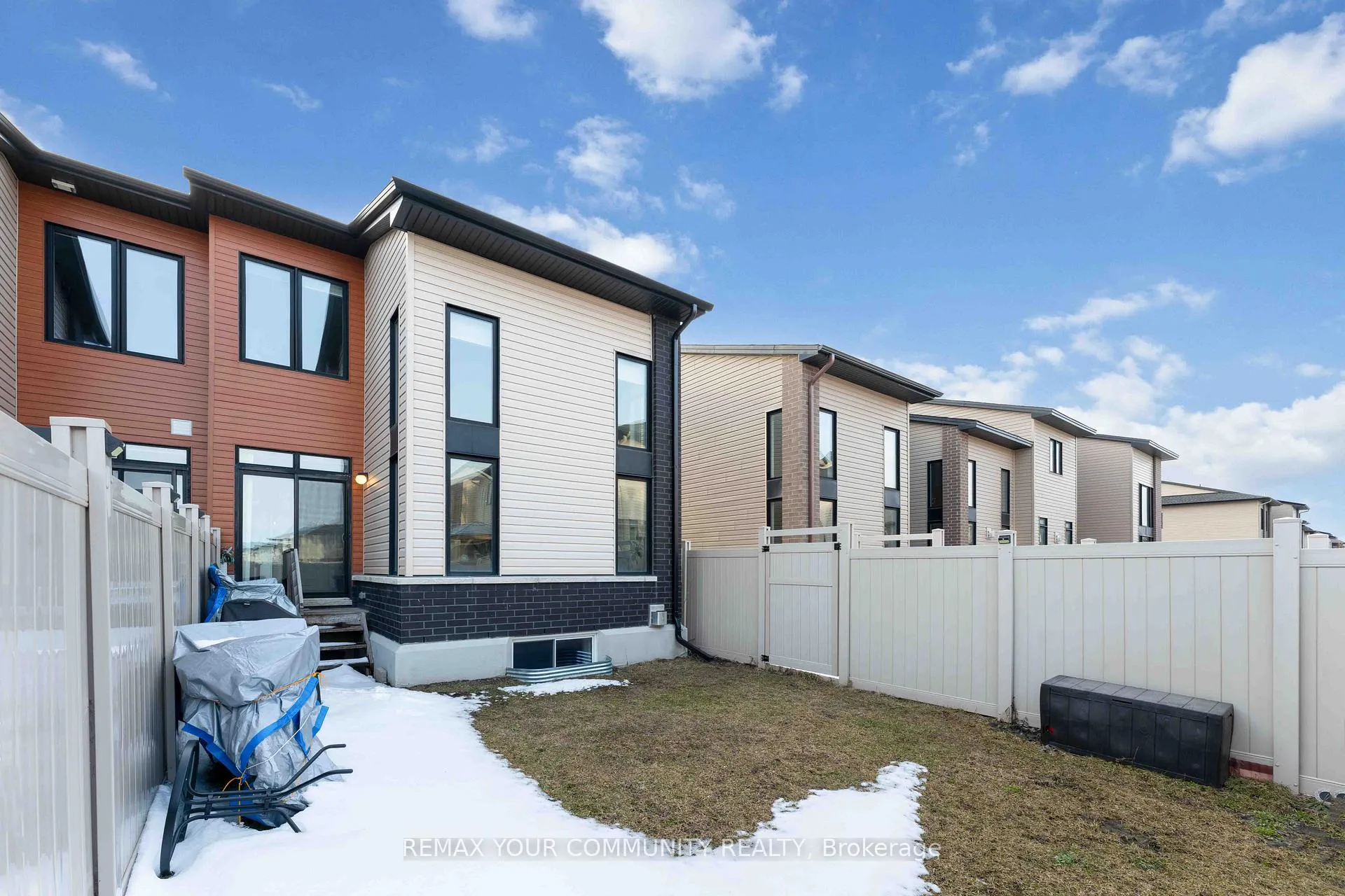 Photo 32 of 206 Big Dipper Street, Ottawa, Riverside South/Gloucester Glen — HOMEH