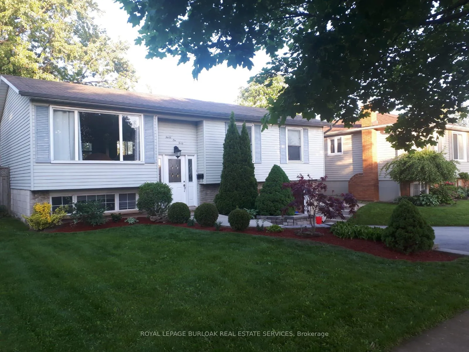 Photo 1 of Unit B, 3140 Michael Crescent, Burlington, Palmer — HOMEH