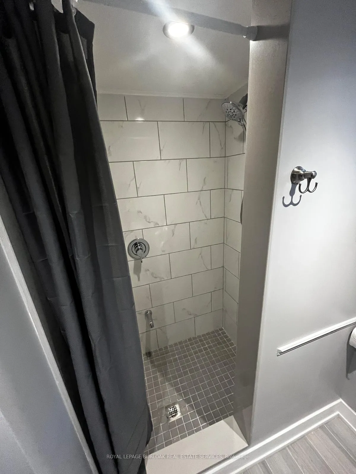 Photo 11 of Unit B, 3140 Michael Crescent, Burlington, Palmer — HOMEH