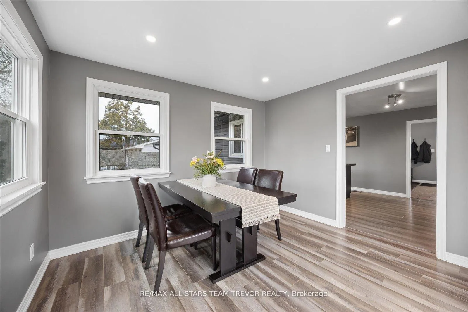 Photo 12 of 512 Sarah Street, Brock, Beaverton — HOMEH