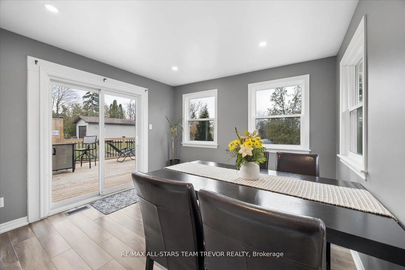 Photo 14 of 512 Sarah Street, Brock, Beaverton — HOMEH