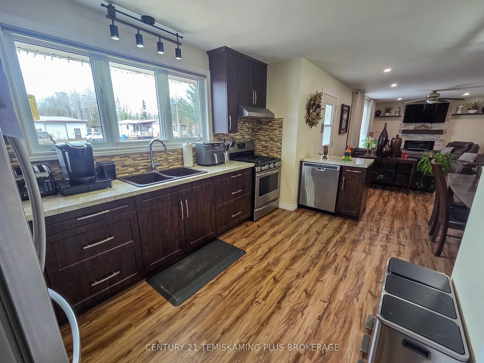 Photo 2 of 8 Browns Road, Englehart — HOMEH