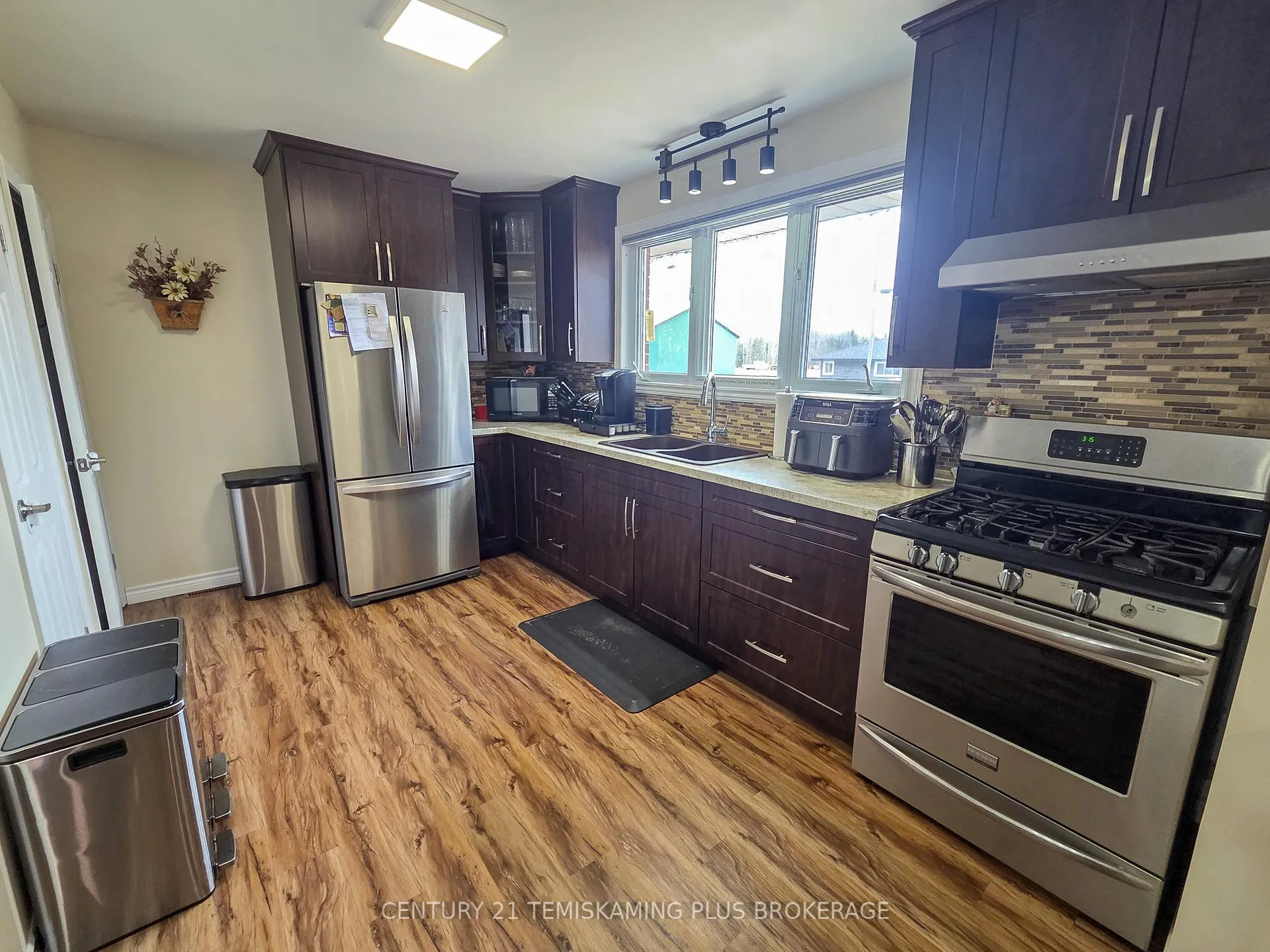 Photo 3 of 8 Browns Road, Englehart — HOMEH