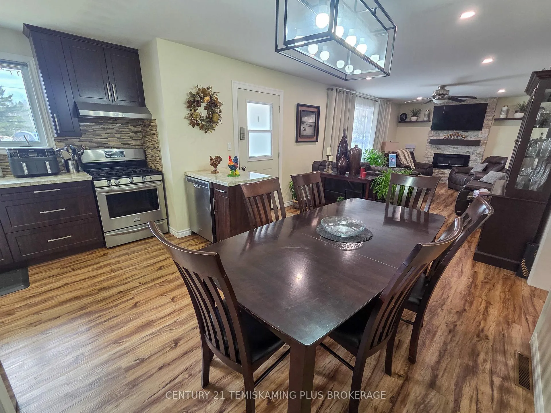 Photo 6 of 8 Browns Road, Englehart — HOMEH