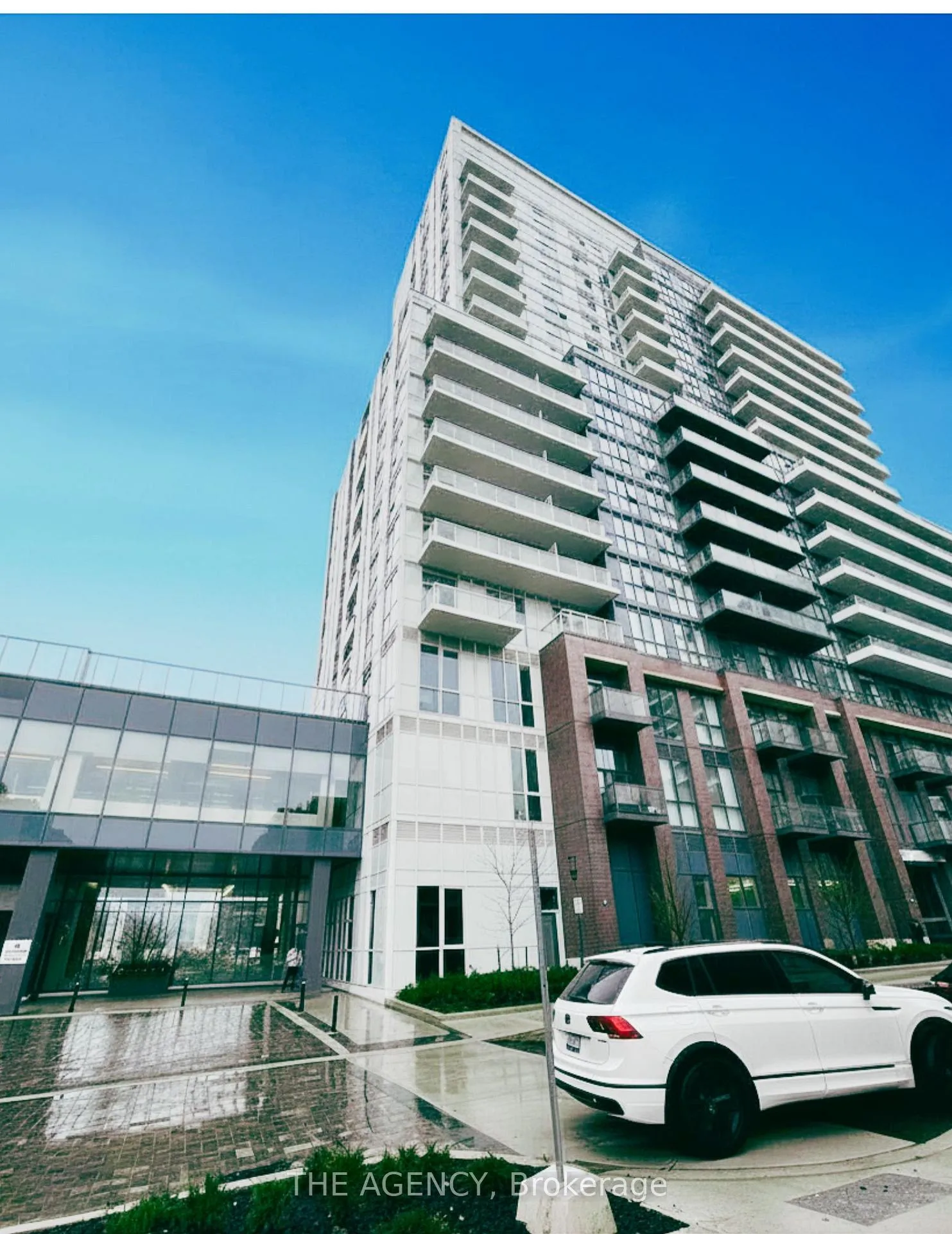 Photo 1 of Unit 805, 38 Honeycrisp Crescent, Vaughan, Vaughan Corporate Centre — HOMEH