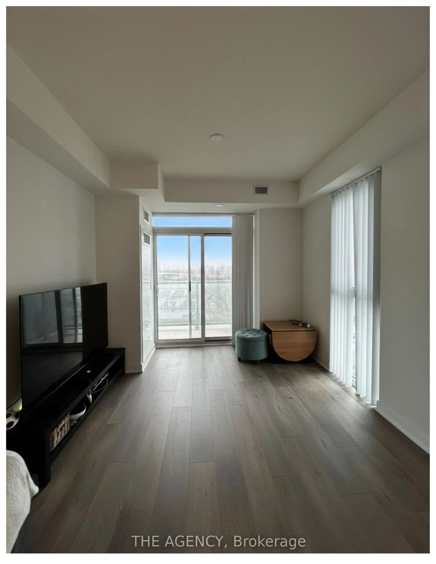Photo 3 of Unit 805, 38 Honeycrisp Crescent, Vaughan, Vaughan Corporate Centre — HOMEH