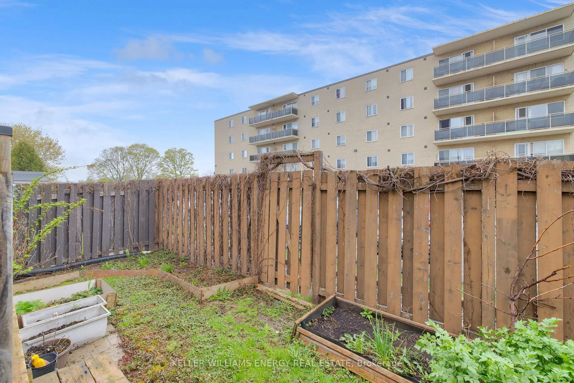 Photo 20 of Unit Unit#20, 960 Glen Street, Oshawa, Lakeview — HOMEH