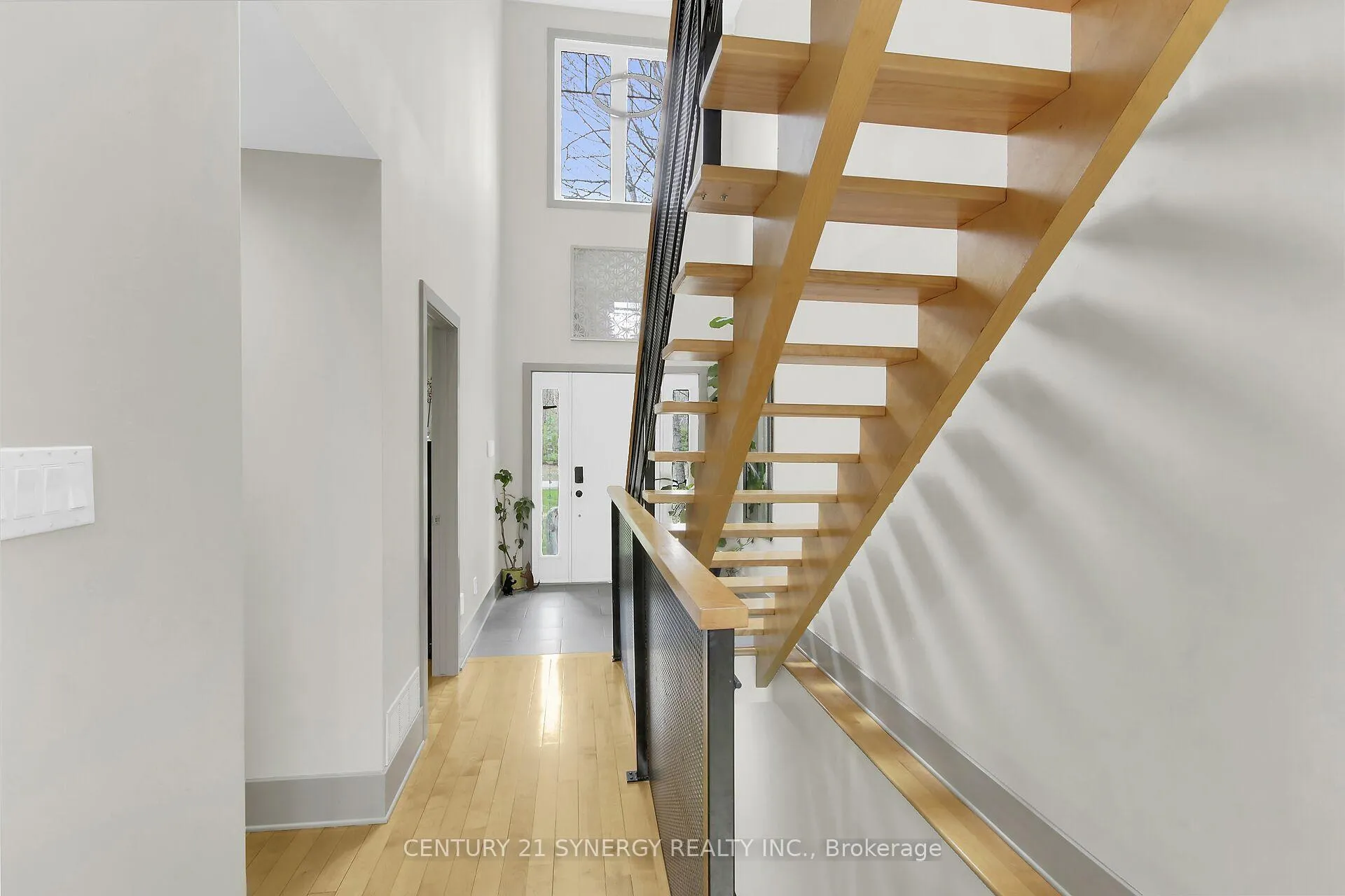 Photo 7 of 124 Constance Creek Drive, Ottawa, Dunrobin Shores — HOMEH