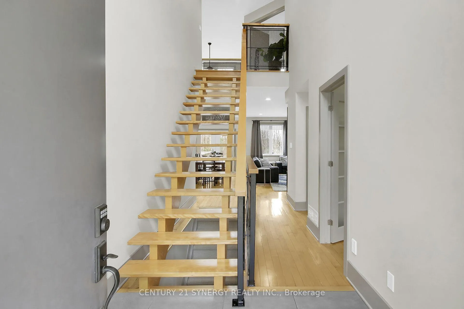 Photo 8 of 124 Constance Creek Drive, Ottawa, Dunrobin Shores — HOMEH