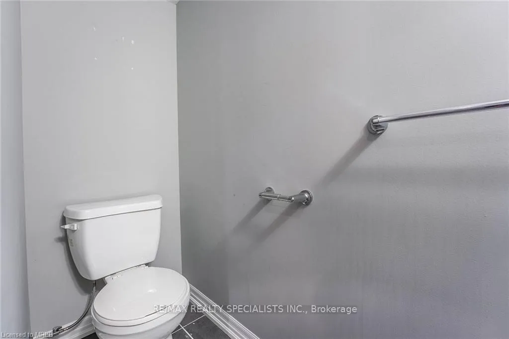 Photo 11 of Unit 705, 1940 Ironstone Drive, Burlington, Uptown — HOMEH