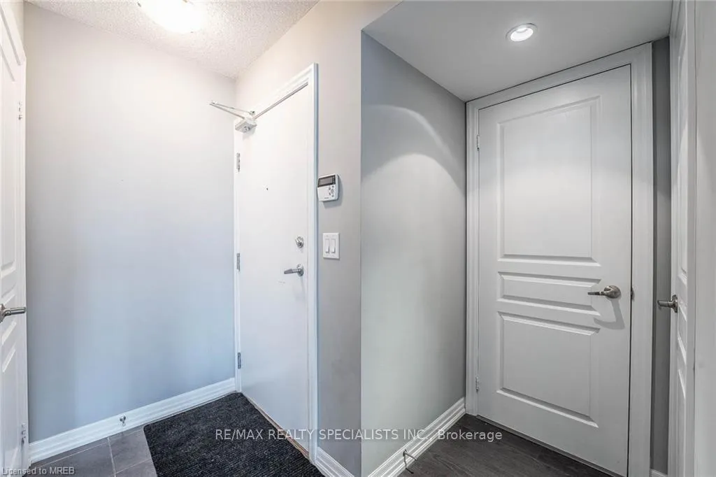 Photo 23 of Unit 705, 1940 Ironstone Drive, Burlington, Uptown — HOMEH