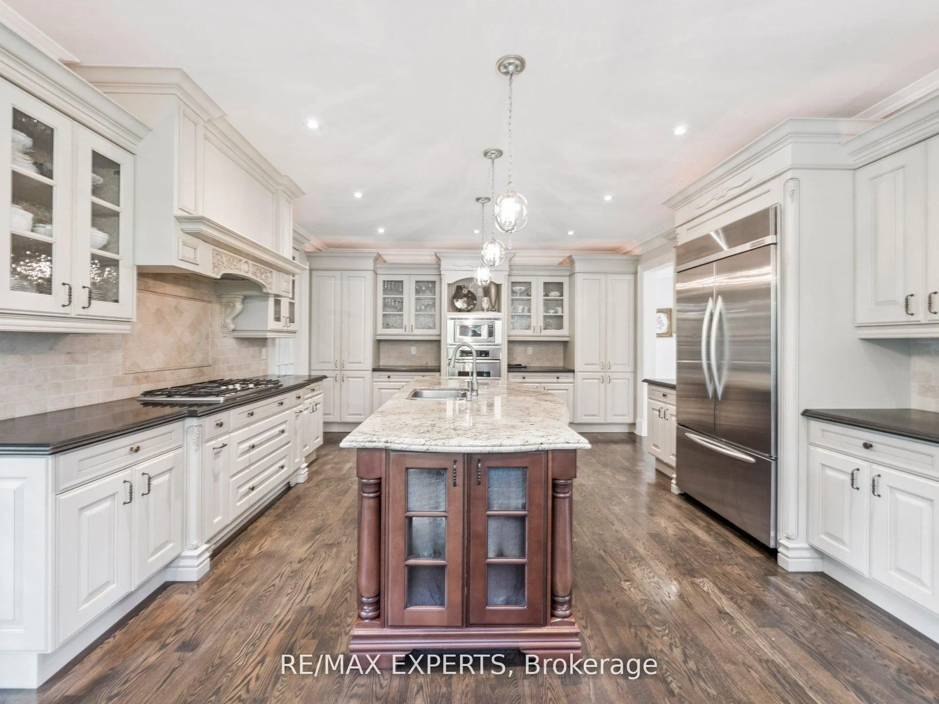 Photo 11 of 105 Eden Vale Drive S, King, Rural King — HOMEH