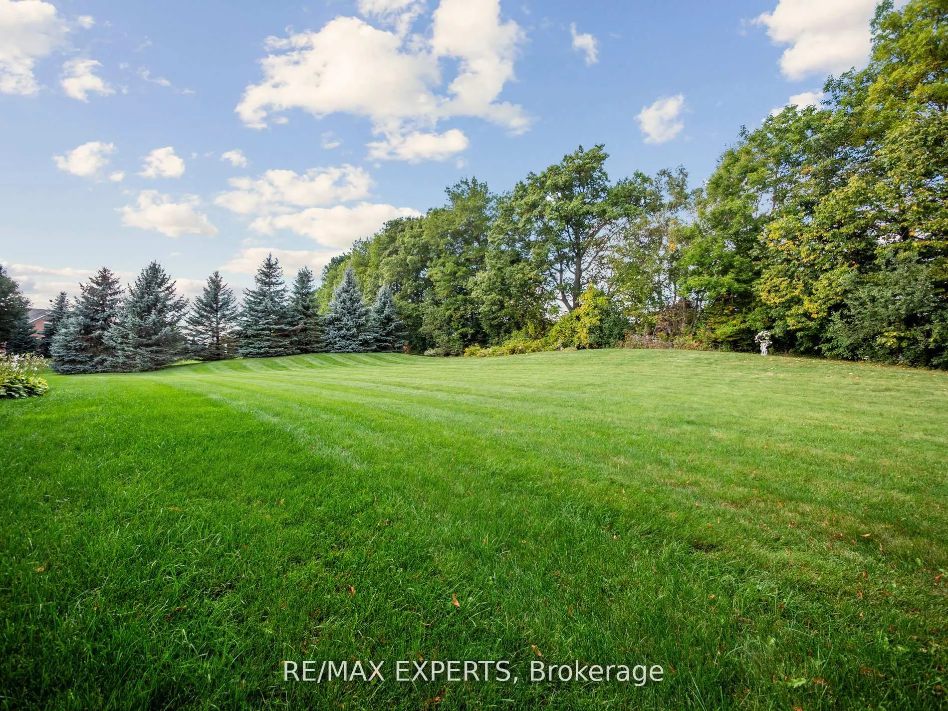 Photo 47 of 105 Eden Vale Drive S, King, Rural King — HOMEH