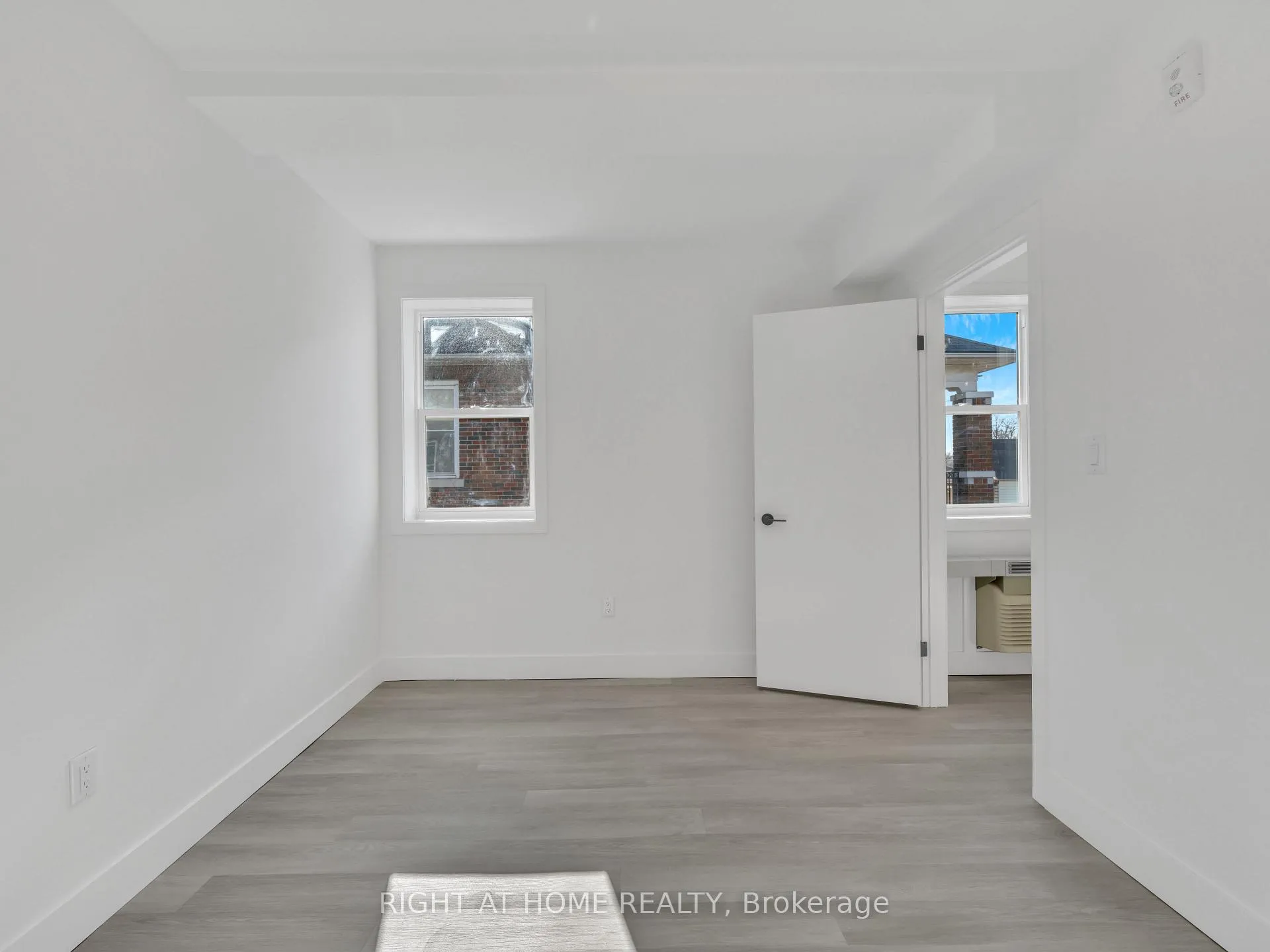 Photo 7 of Unit 202, 1804 Drouillard Road, Windsor — HOMEH